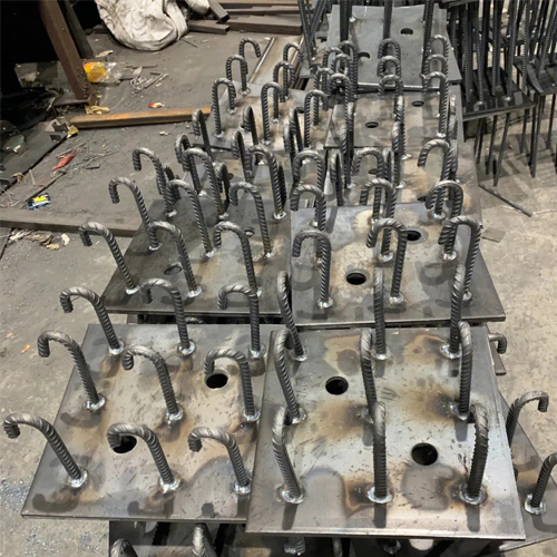 图纸中如何确定锡林郭勒盟预埋件的位置？